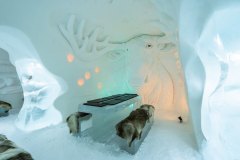 Ice-Restaurant-2024-Arctic-SnowHotel-Glass-Igloos-10